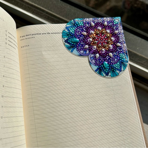 Diamond Art HEART 08 Corner Bookmark, Colorful, Sparkly (BLUE, PURPLE, PINK) - Picture 13 of 15